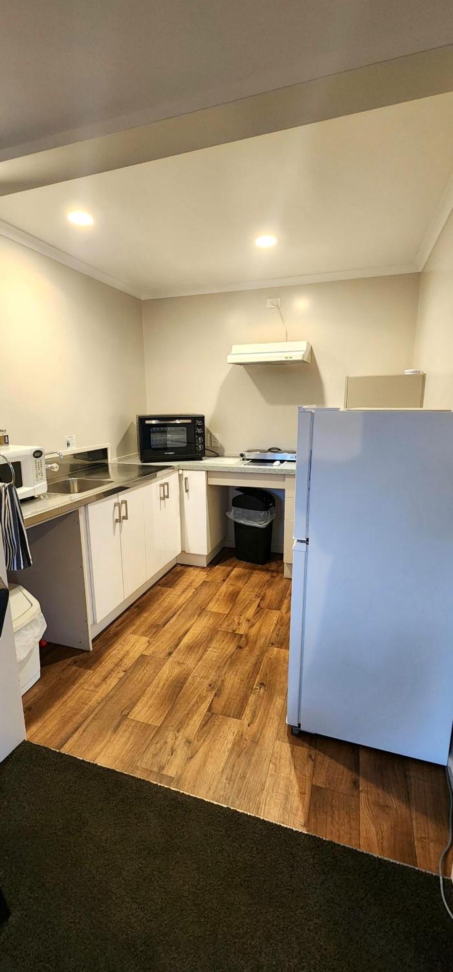 Acorn Estate Motel Мастертон Экстерьер фото
