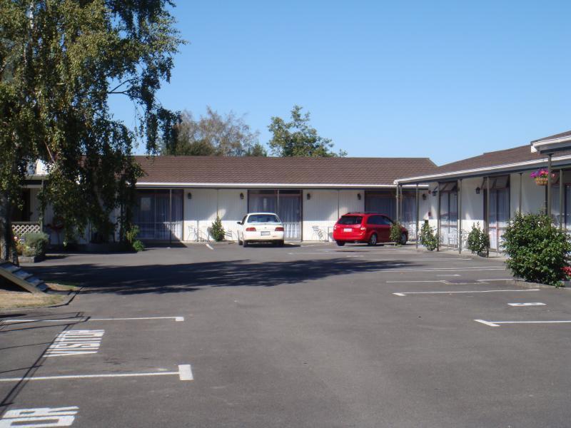 Acorn Estate Motel Мастертон Экстерьер фото